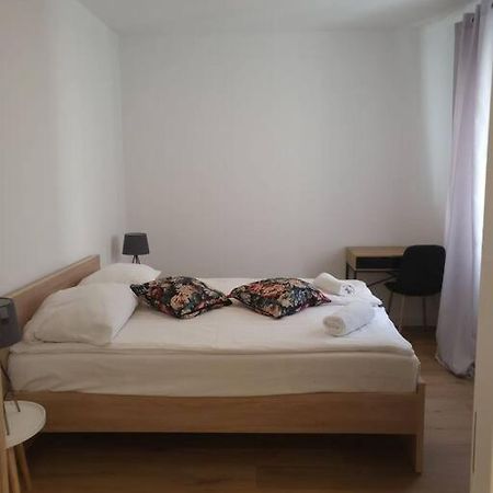 Apartamento Duzy Apartament W Centrum - 3 Pokoje - Garaz Breslavia Exterior foto