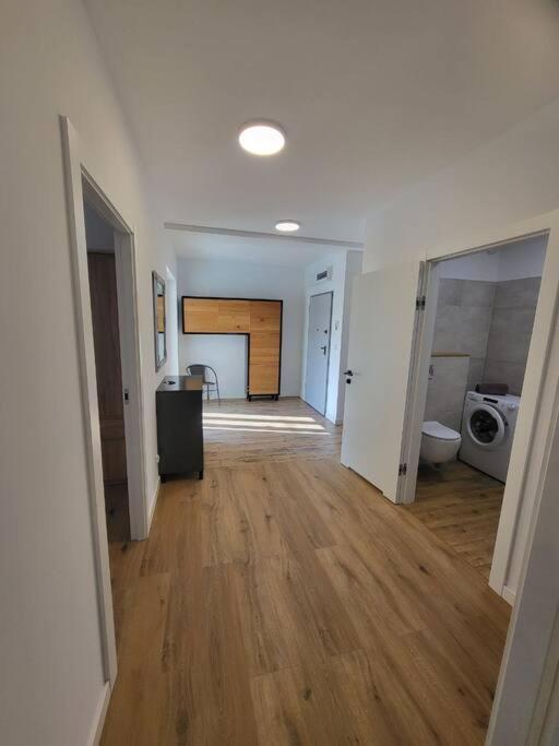 Apartamento Duzy Apartament W Centrum - 3 Pokoje - Garaz Breslavia Exterior foto